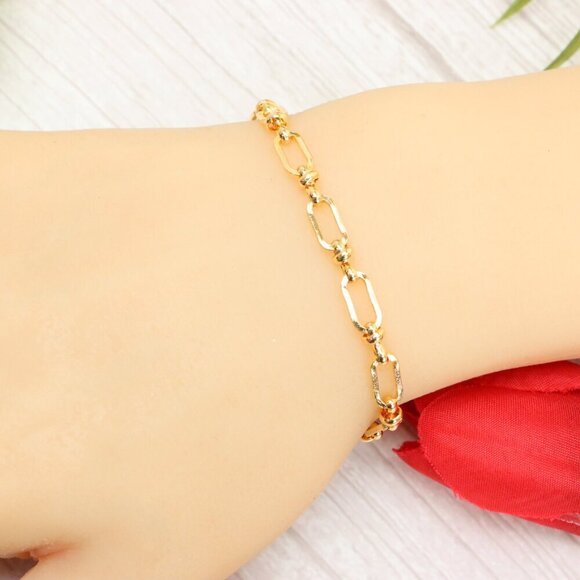 "Trendy Handmade Bracelet – A Thoughtful Gift for Girls & Women | UNVRC1554 - Picture 8 of 10